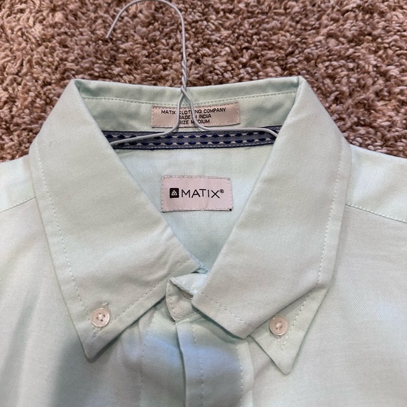 Matix short sleeve button down - Picture 2 of 2
